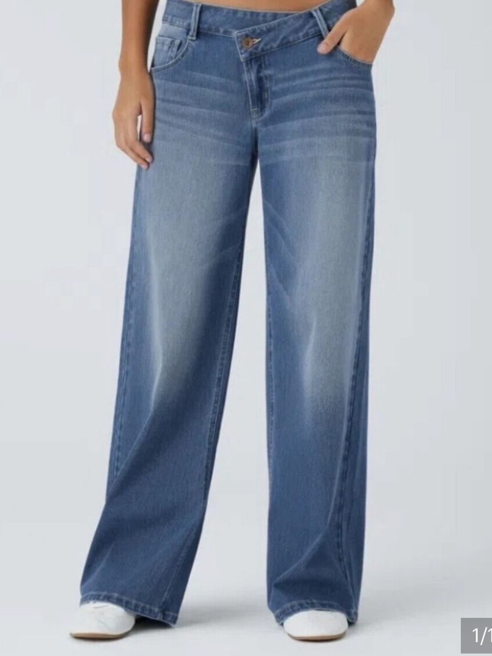 Halara Flex Asymmetric Low Rise Baggy Wide Leg Jean Size Large